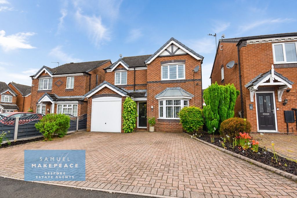 Property photo 1 of 29 Well Presented Four Bedroom Detached For Sale With Garage