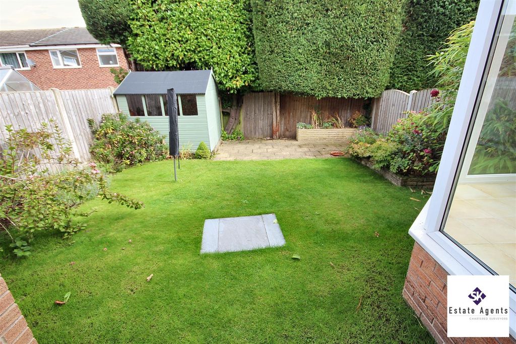 Property photo 2 of 25 Outside