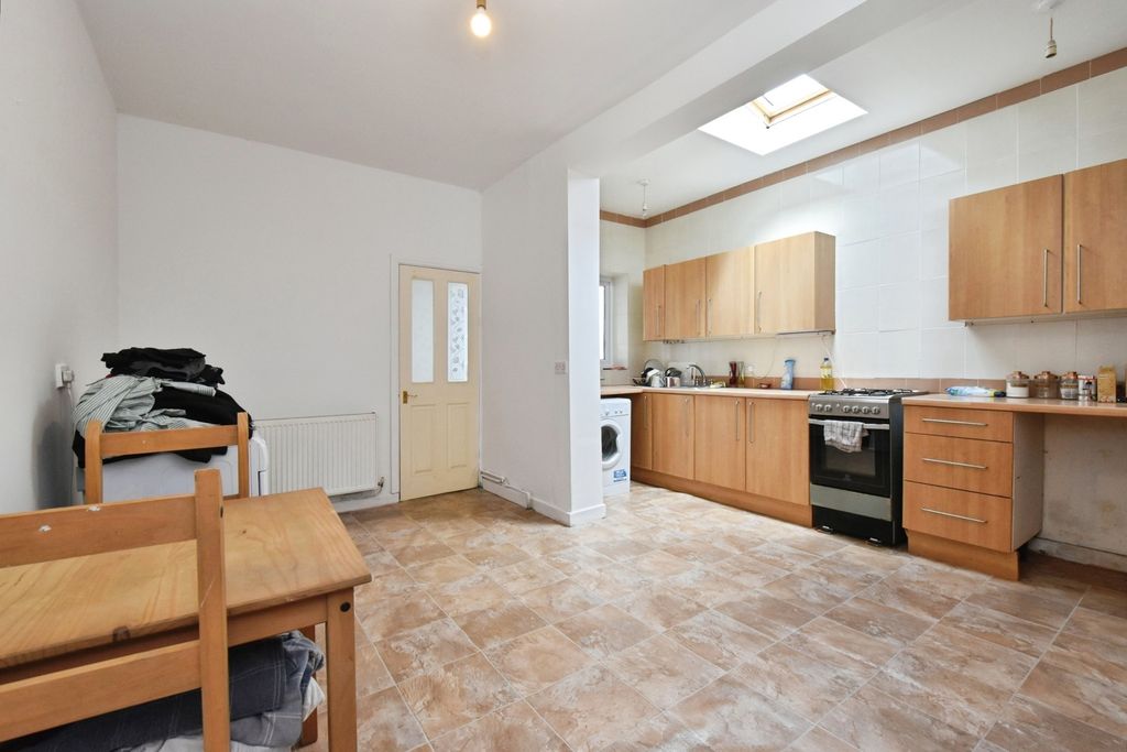 Property photo 2 of 18 Photo