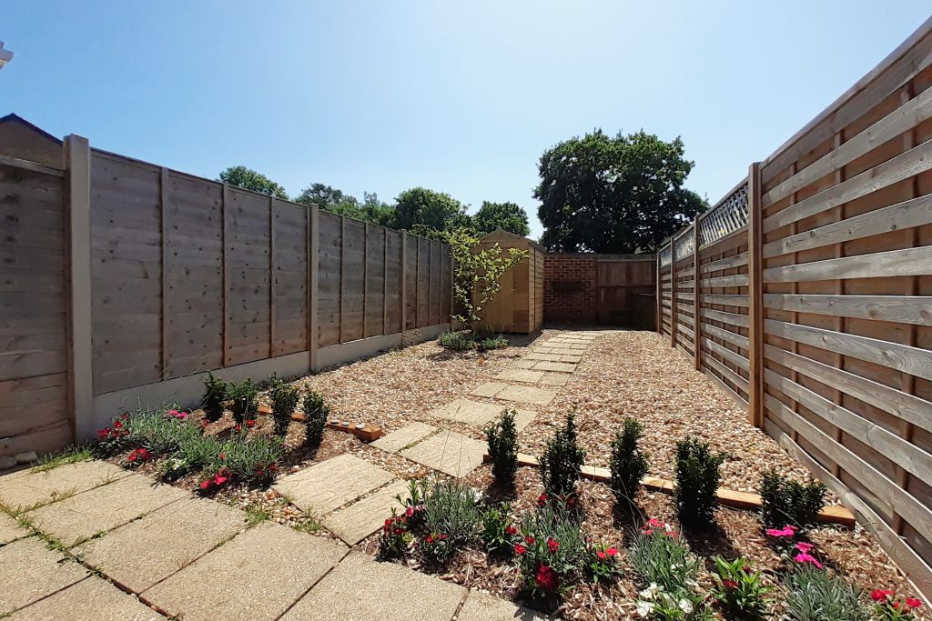 Property photo 2 of 14 Garden