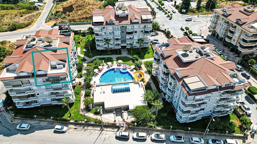 Property photo 2 of 46