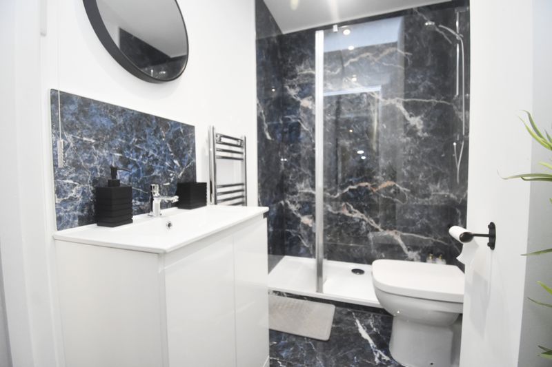 Property photo 3 of 12 Photo 11