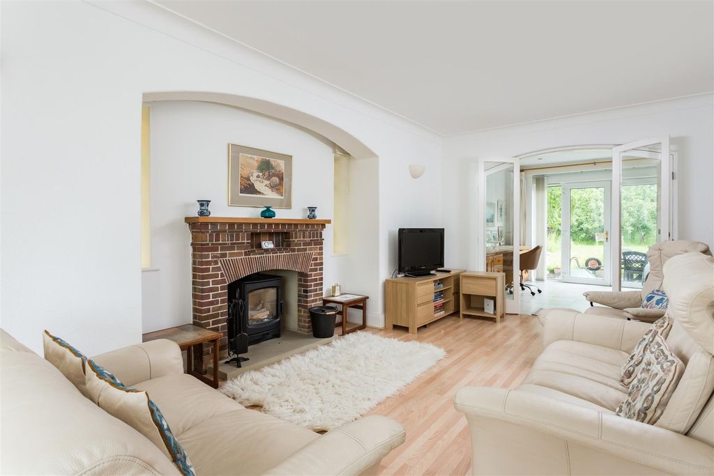 Property photo 2 of 23 13 Whinfield-13.Jpg