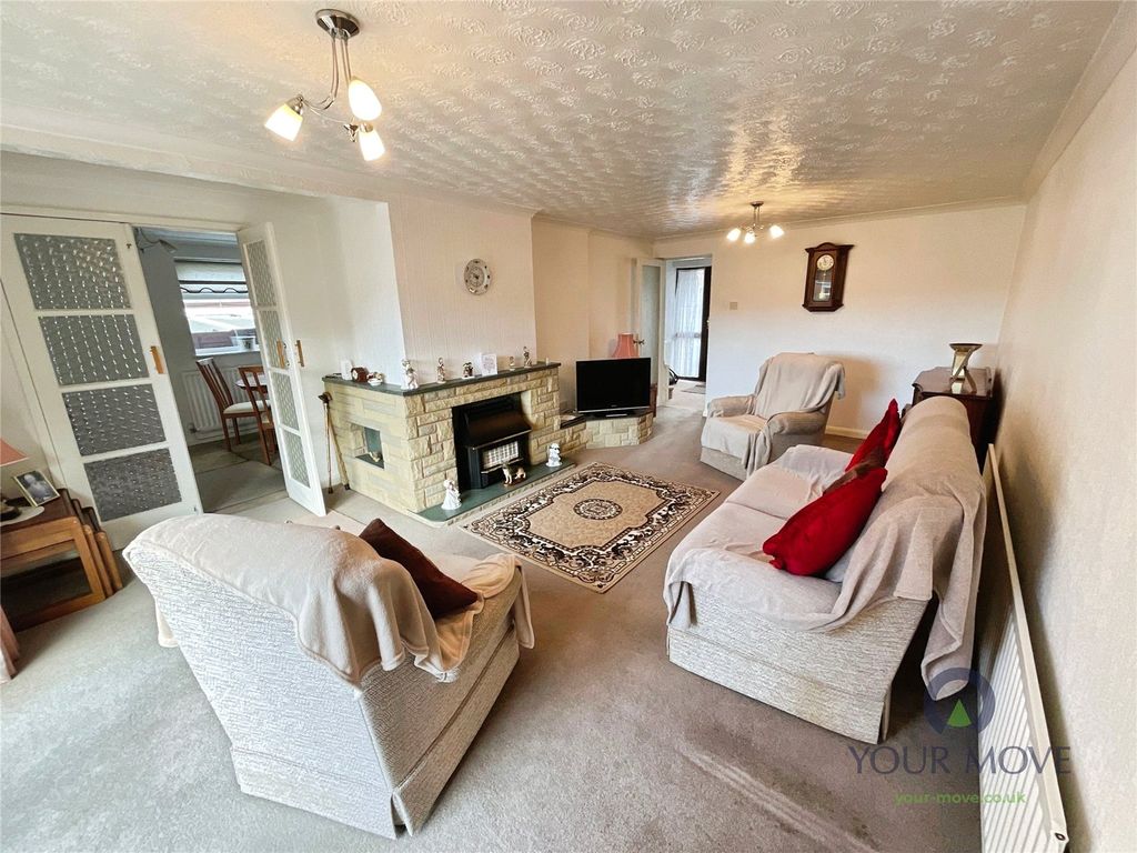 Property photo 2 of 12 Picture No. 11