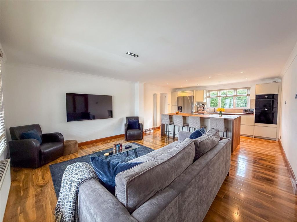 Property photo 3 of 53 Dining Kitchen