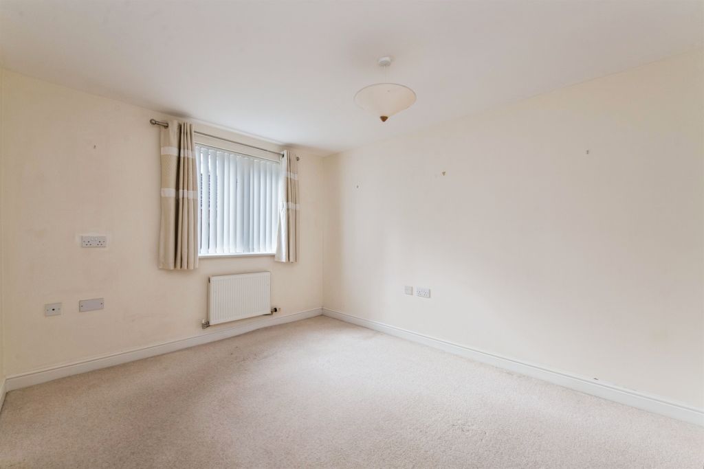Additional image 10 of 2 bed flat for saleTidcombe Walk, Tiverton EX16