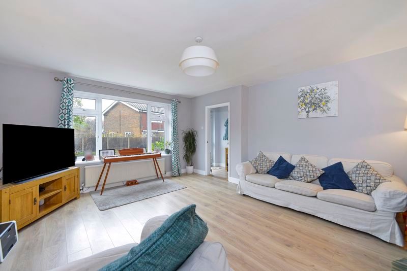 Property photo 3 of 17 Photo 3