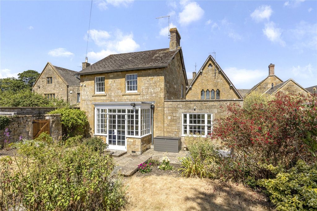 Property photo 1 of 16 Picture No. 03