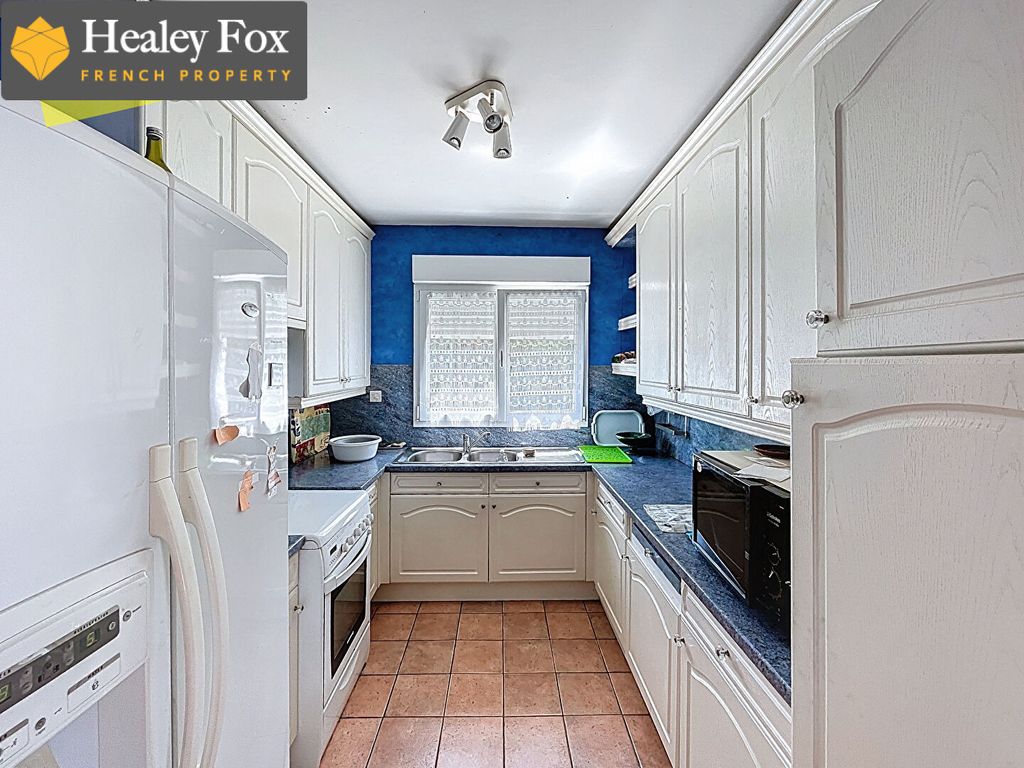 Property photo 3 of 11