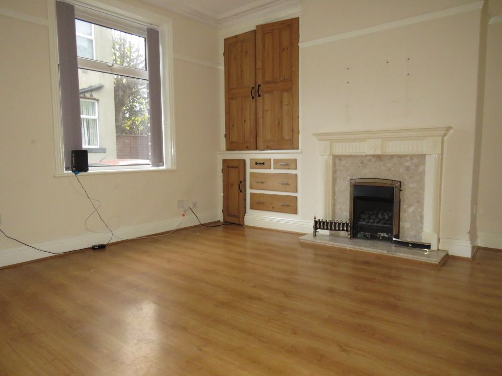 Property photo 2 of 9 Image