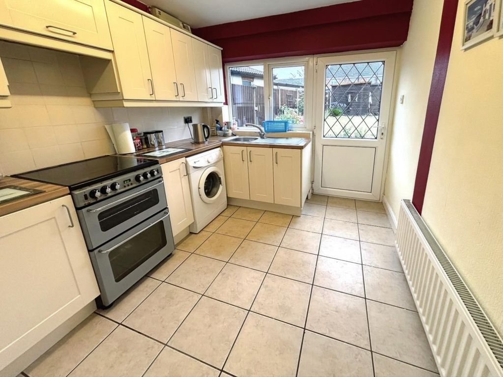 Property photo 3 of 11 584ce14A-Image00004.Jpeg