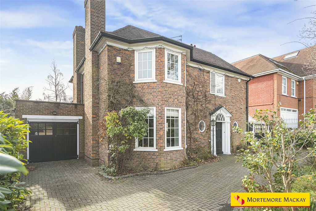 Property photo 1 of 34 4_46941_Watermarked.Jpg