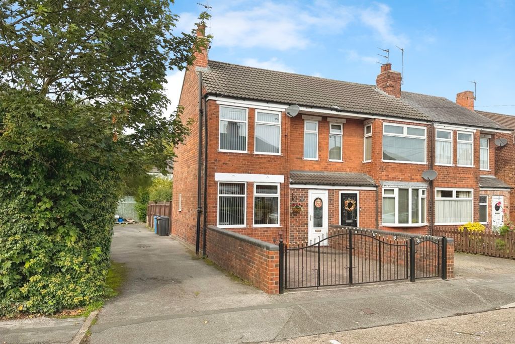 Property photo 1 of 11 4556133