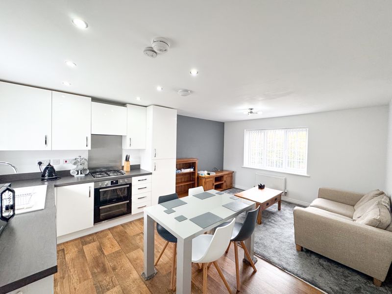 Property photo 2 of 12 Open Plan