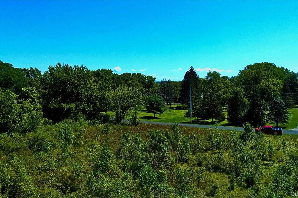 Property photo 3 of 12 <Alttext/>