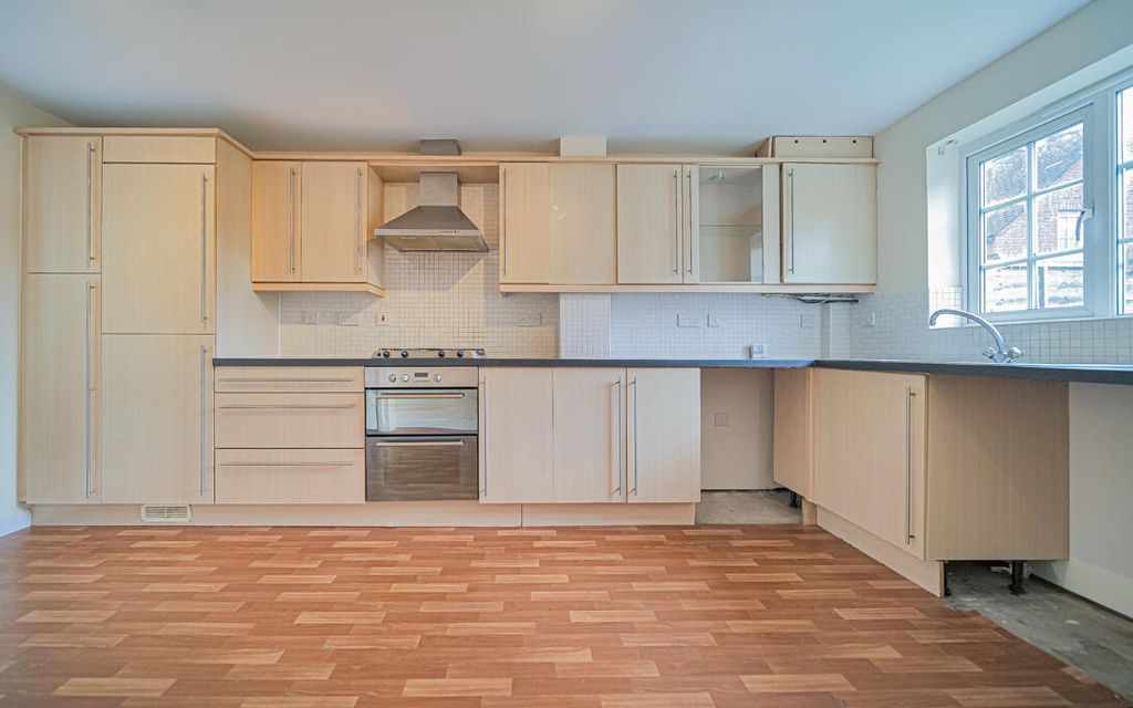 Property photo 3 of 15 P1067885.Jpg