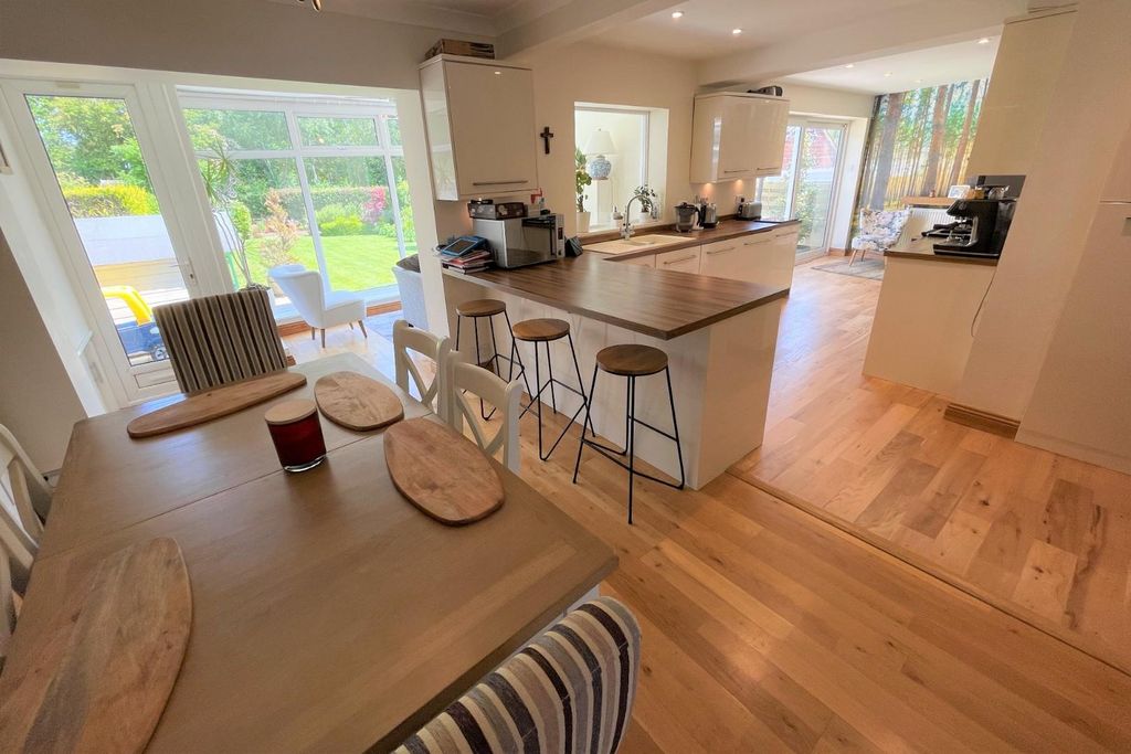 Property photo 3 of 21 3.Jpg