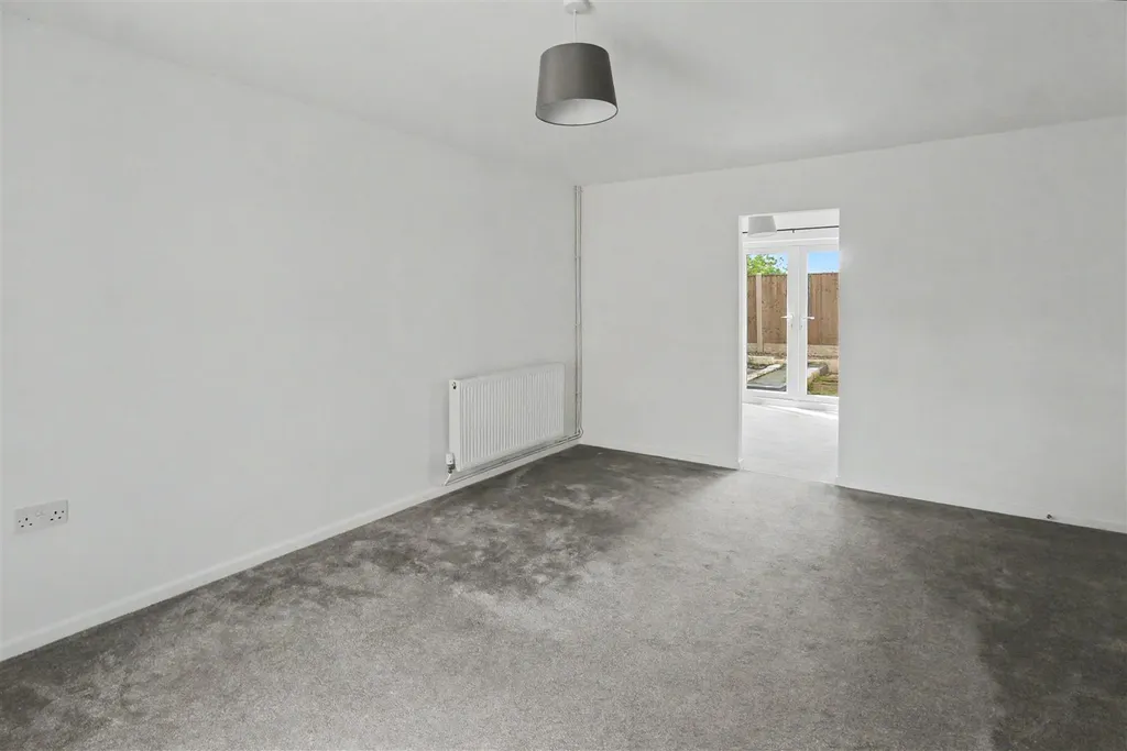 House in Nottingham, Whitemoor - More