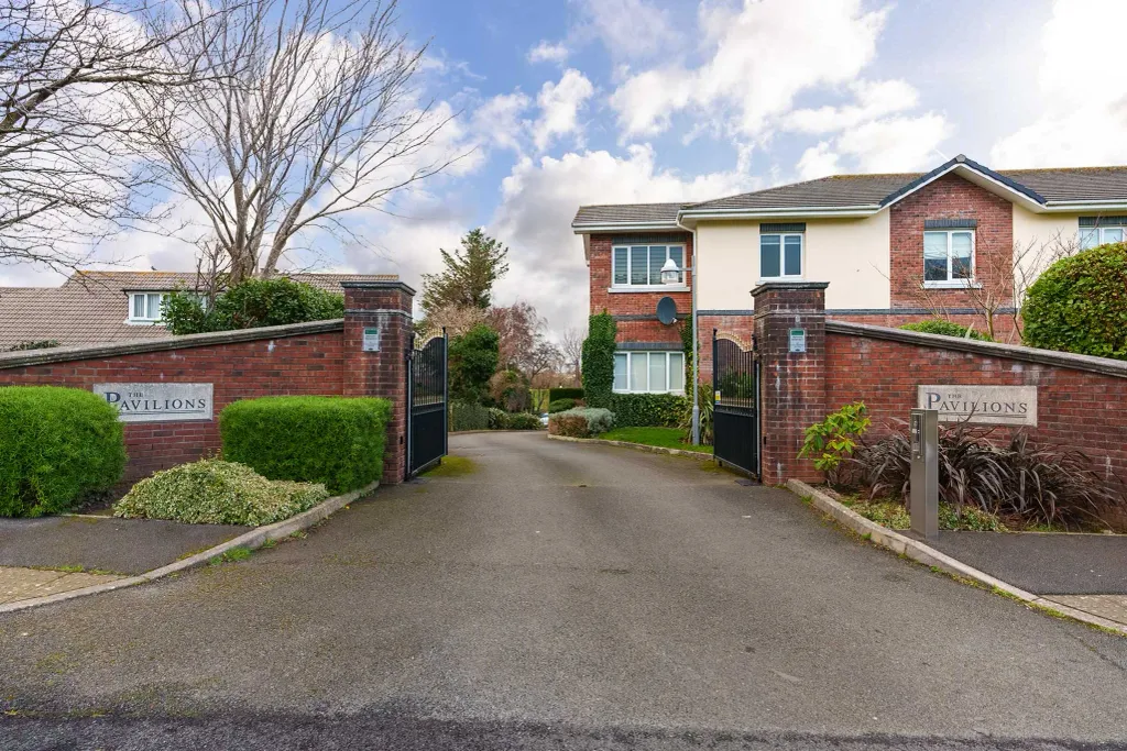 Property photo 1 of 27