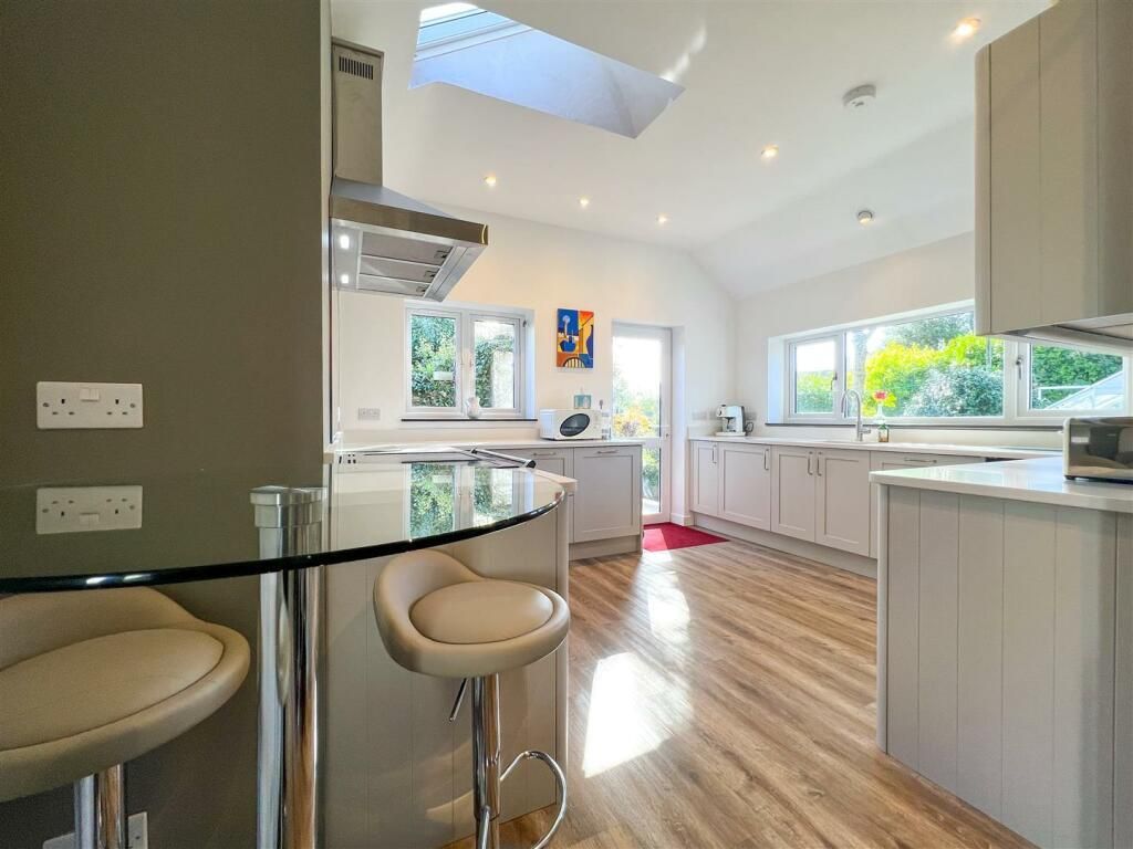 Property photo 2 of 31 1A4A3771c3456Cf0F199c7Fc8B5B0d7E.Jpeg