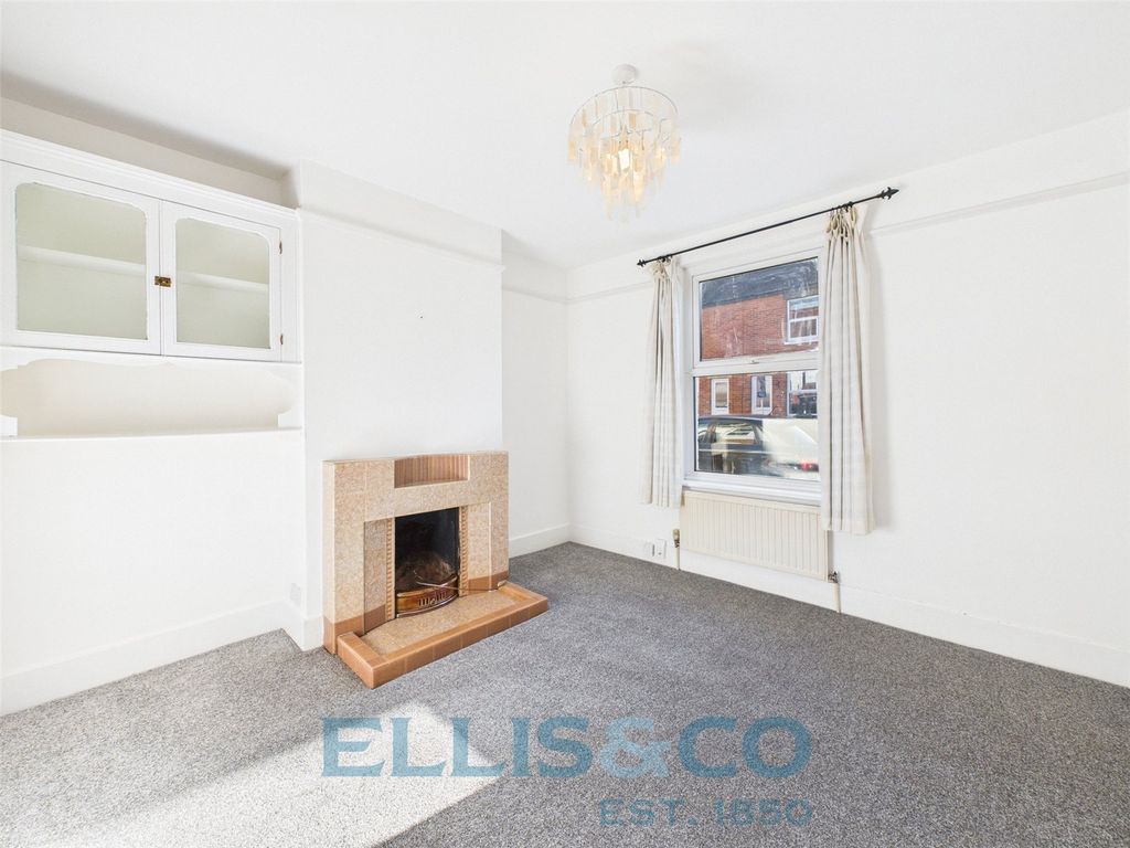 Property photo 3 of 21 Picture No. 14