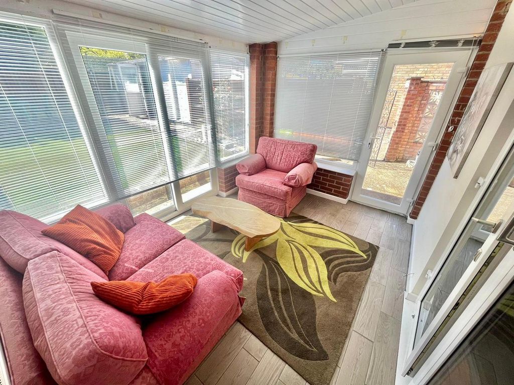 Property photo 2 of 13 Image