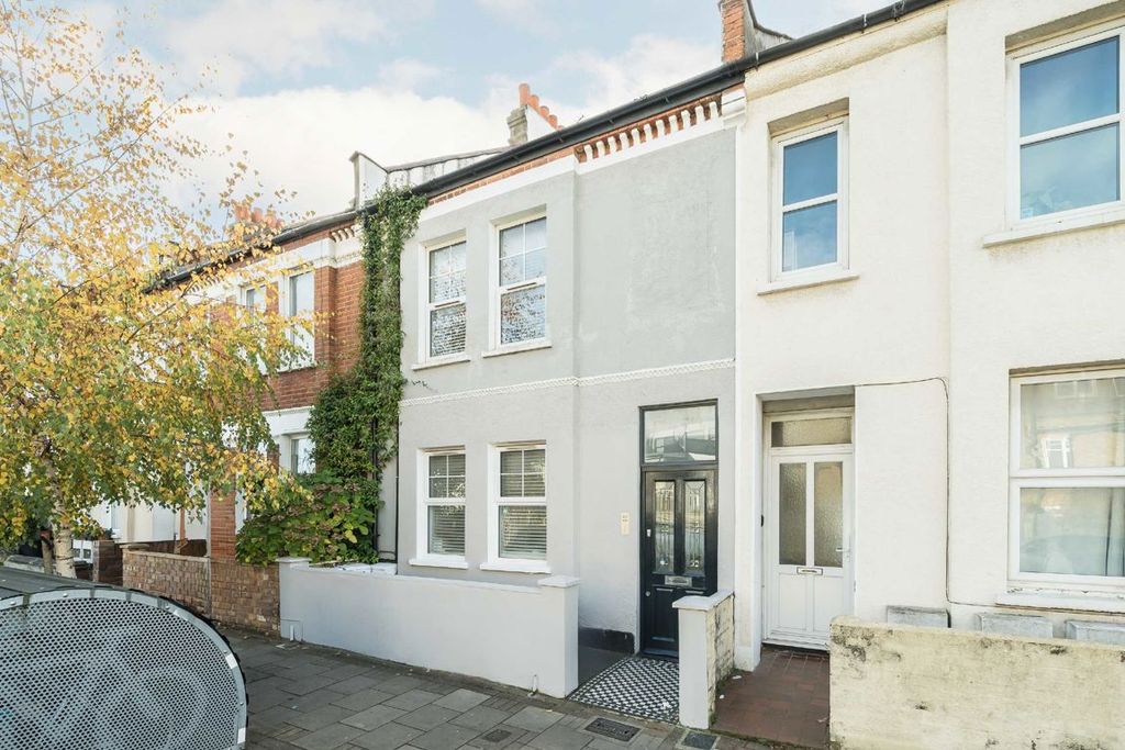 Property photo 1 of 8