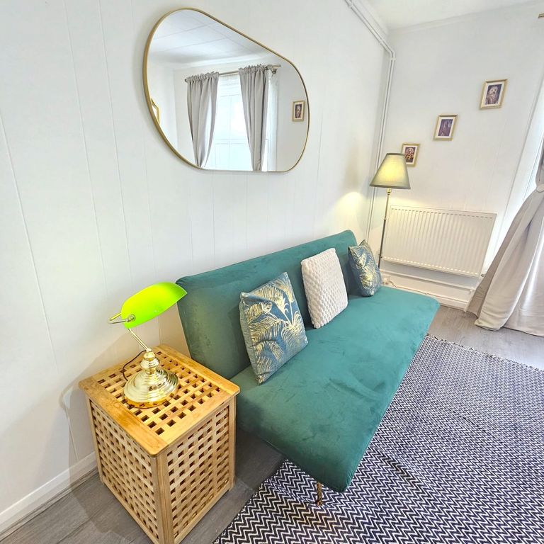 Property photo 1 of 1