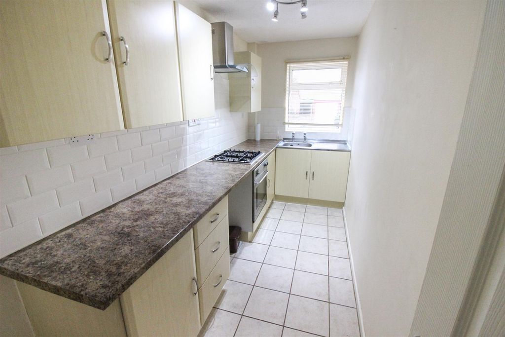 Property photo 3 of 9