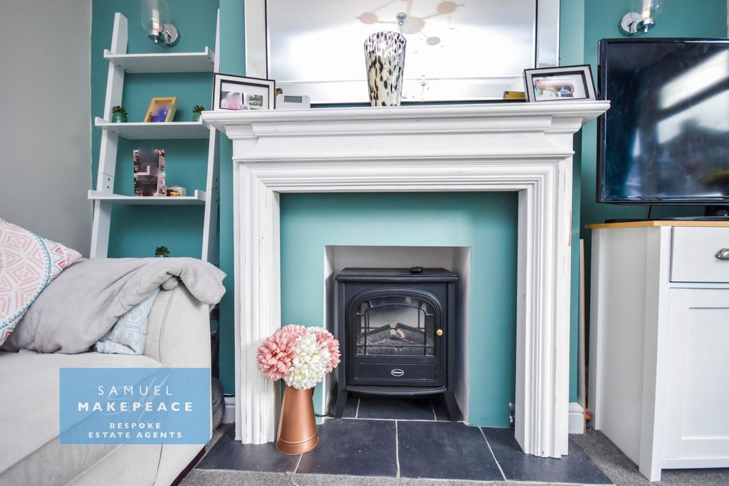 Property photo 3 of 21 Gallery