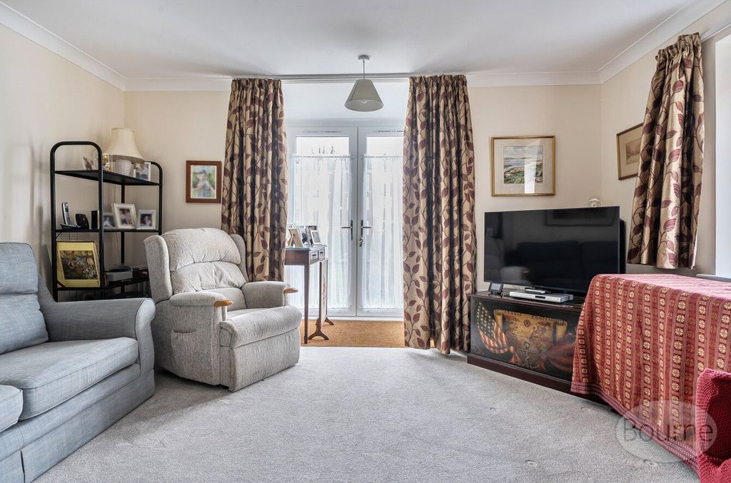 Property photo 3 of 13 Picture No. 15