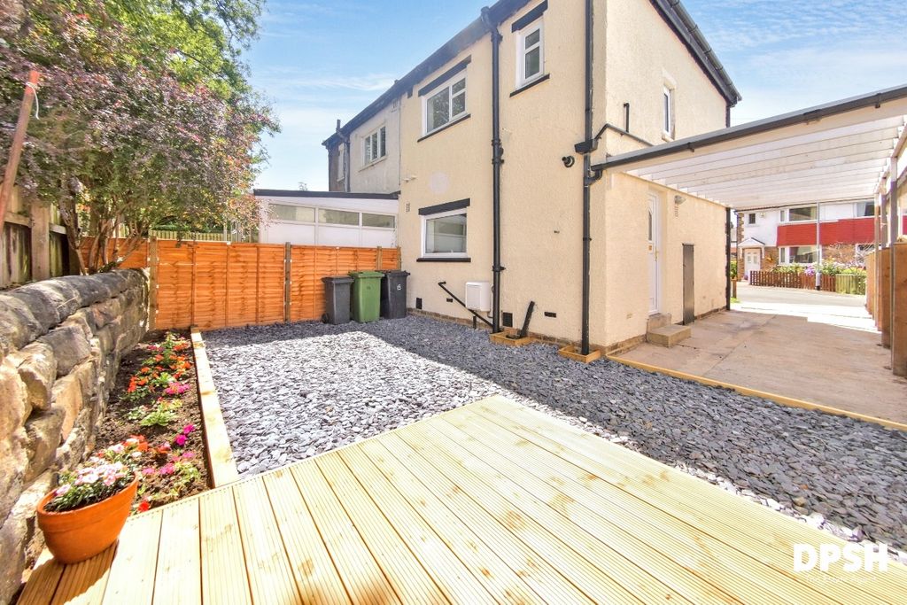 Property photo 3 of 23