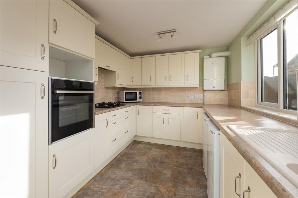 Property photo 3 of 12 Share &amp; Coulter Road, Chestfield, Whitstable
