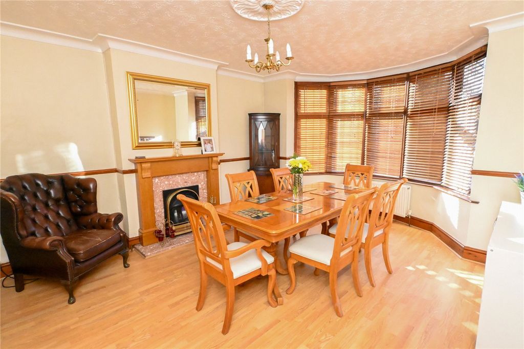 Property photo 2 of 19 Picture No. 10