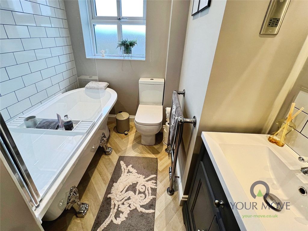 Property photo 3 of 21 Picture No. 05