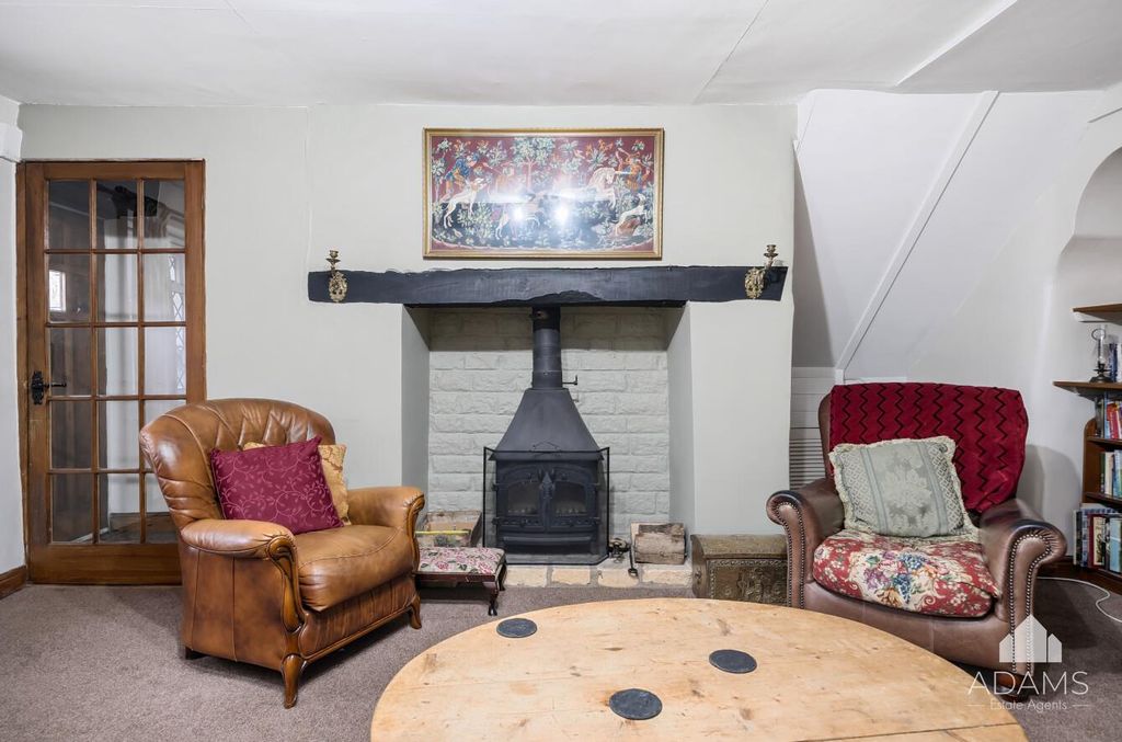 Property photo 3 of 17 Sitting Room