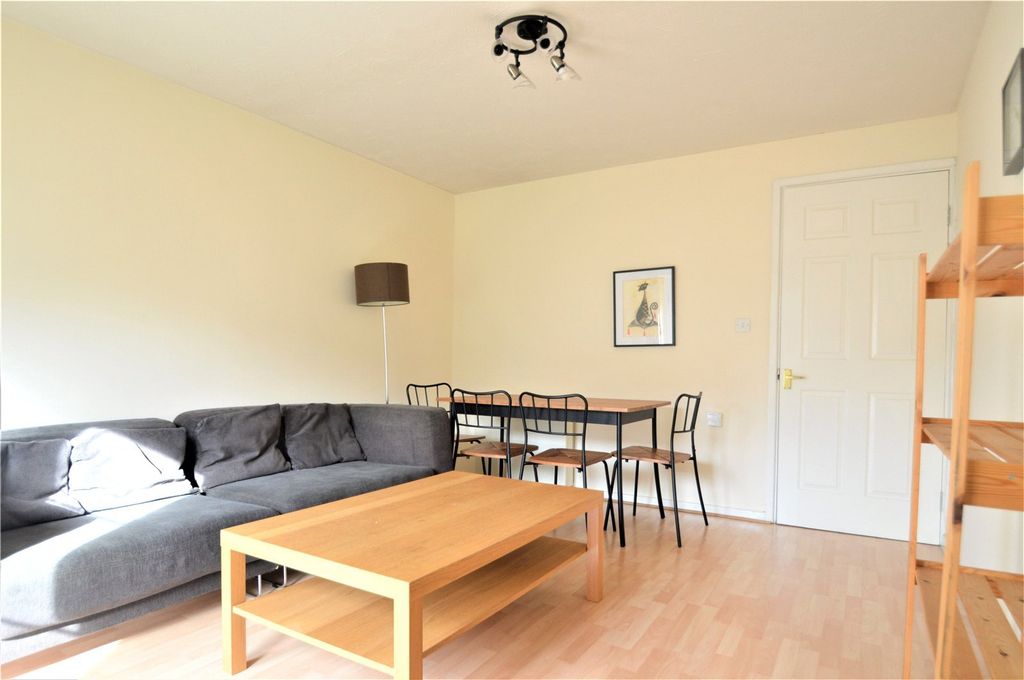 Property photo 3 of 6 Picture No. 05