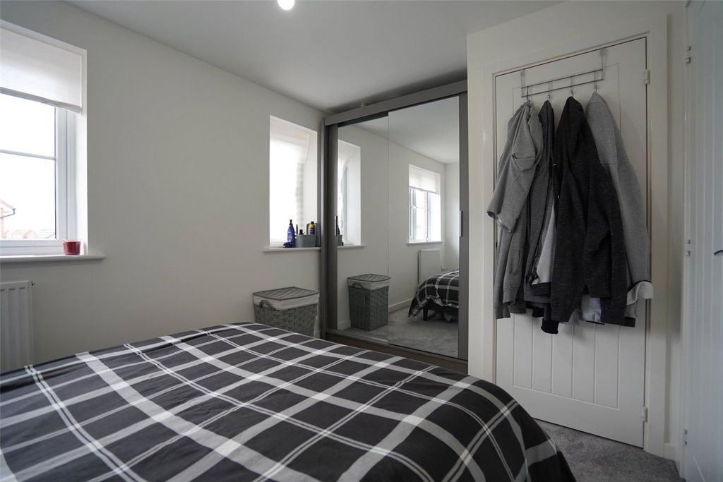 Property photo 2 of 14 Picture No. 04