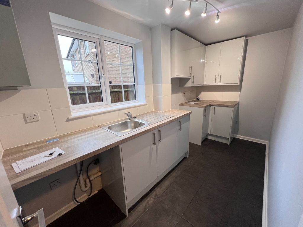 Property photo 3 of 10 3534663