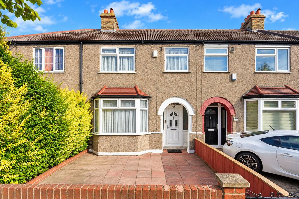 Property photo 1 of 17