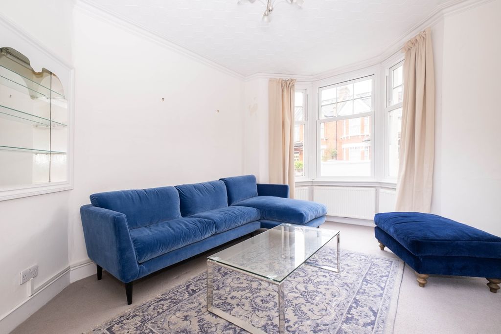 Property photo 3 of 14 158-Clonmore-Stre...