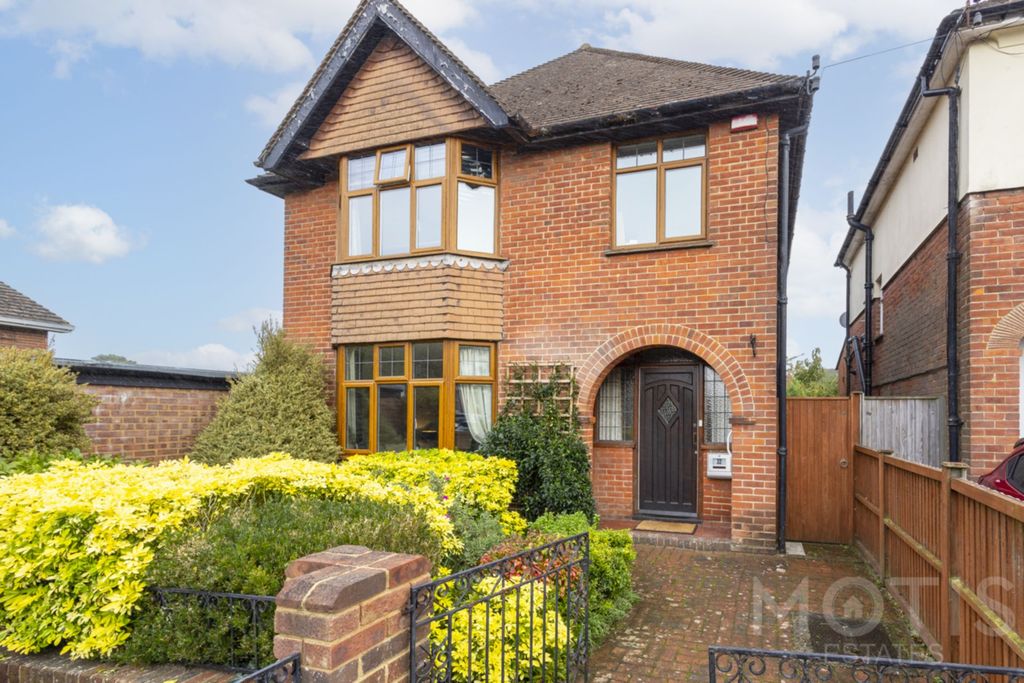 Property photo 1 of 17 Photo 7