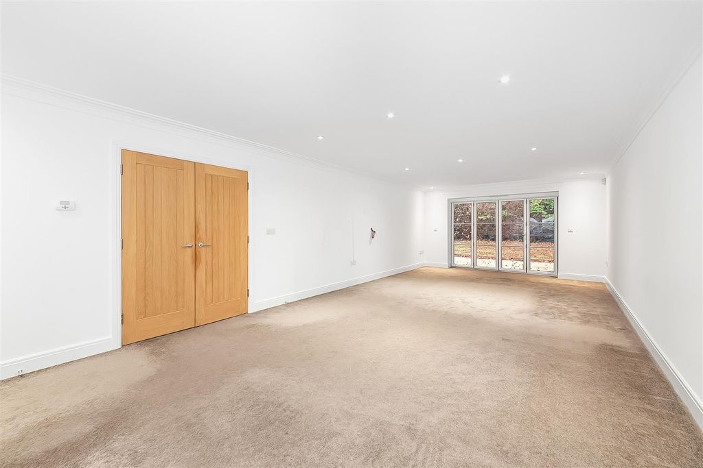 Property photo 3 of 15 Reception Room