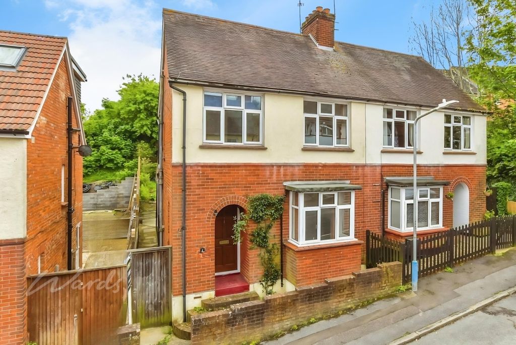 Property photo 1 of 12 Front