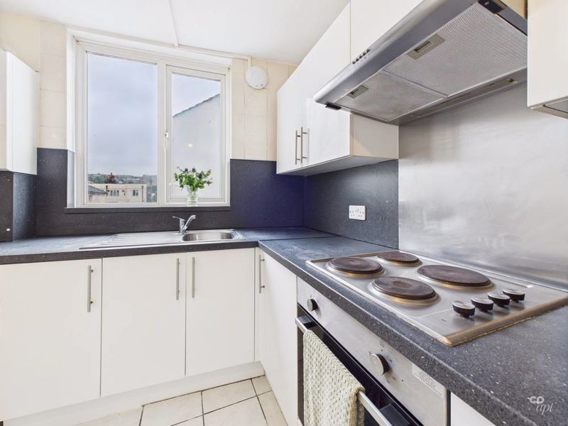 Property photo 3 of 8 Photo 8