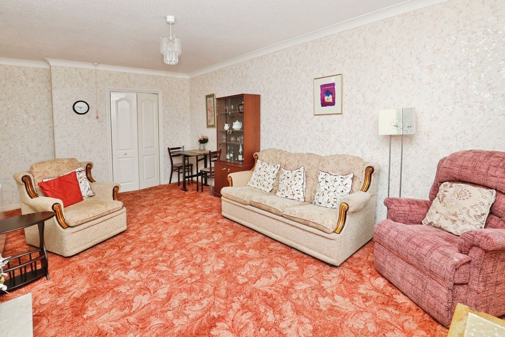 Property photo 3 of 12 Living Room