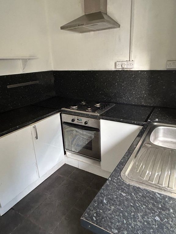 Property photo 3 of 13 Photo 7