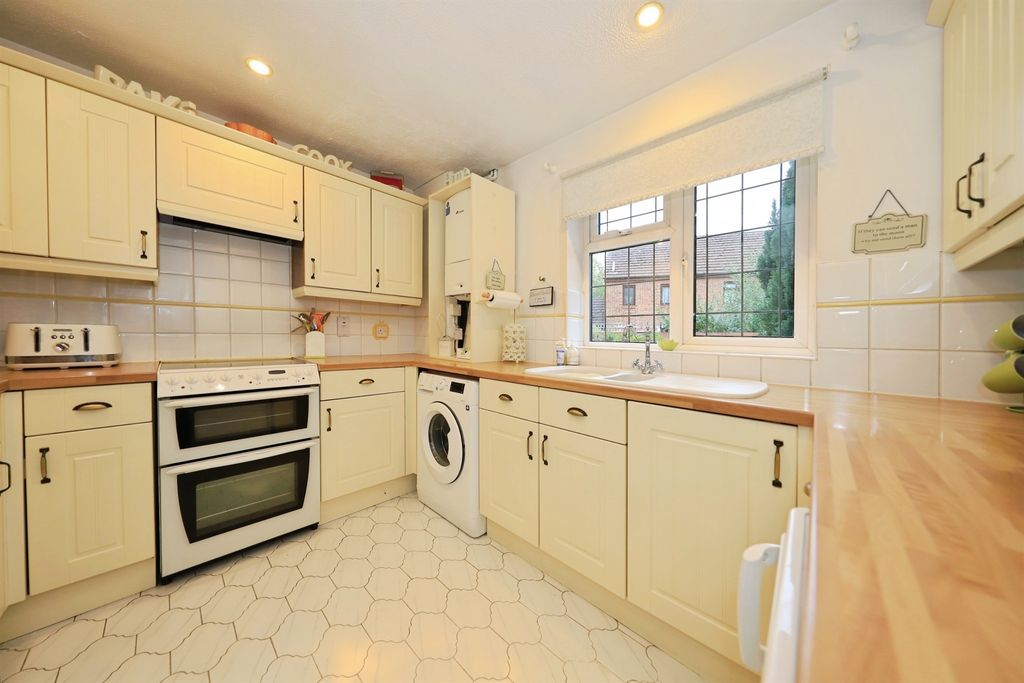 Property photo 3 of 17