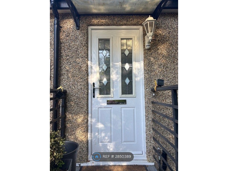 Property photo 2 of 3