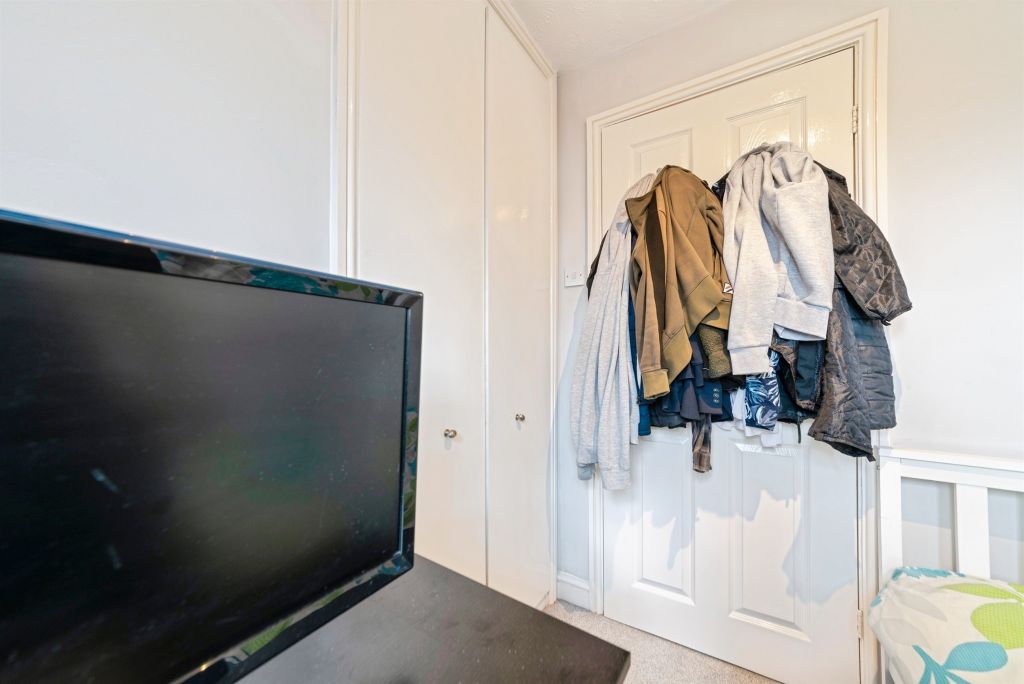 Property photo 1 of 18 Image